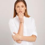 Bratara cu lanturi din argint si Lovers Bond si inchizatoare din bronz pe model
